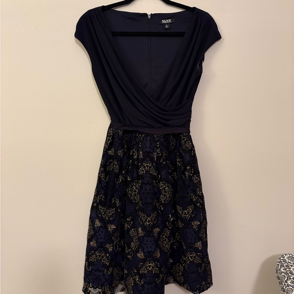 SLNY Navy and Gold Midi Dress size 6